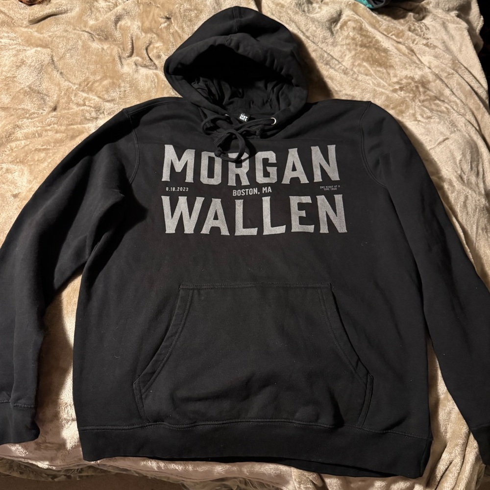 Morgan Wallen Tour Hoodie size large